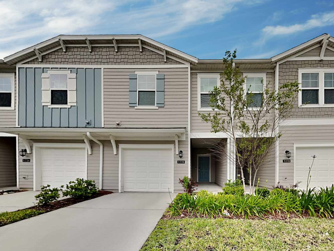 1228 Coastal Meadow Trl, Jacksonville photo 1
