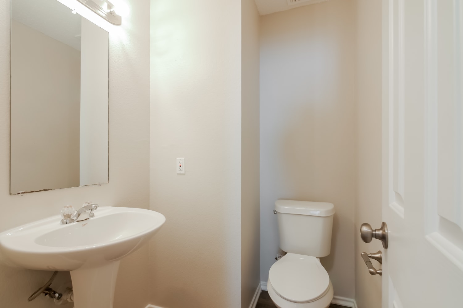 1228 Scarlet Sage Pkwy, Burleson photo 17