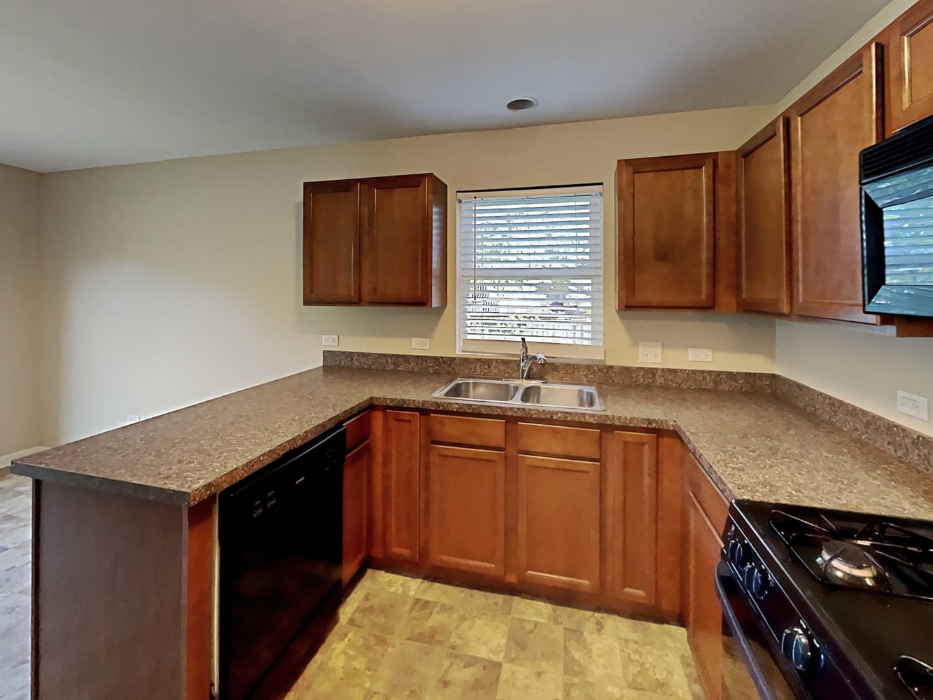 1229 Jericho Rd, Aurora photo 8