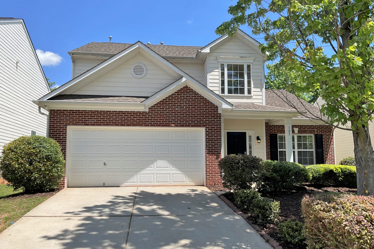 Front of 123 Morrocroft Ln, Mooresville, NC