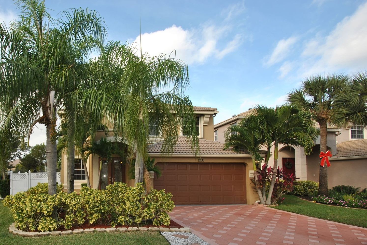 Front of 1231 Oakwater Dr, Royal Palm Beach, FL