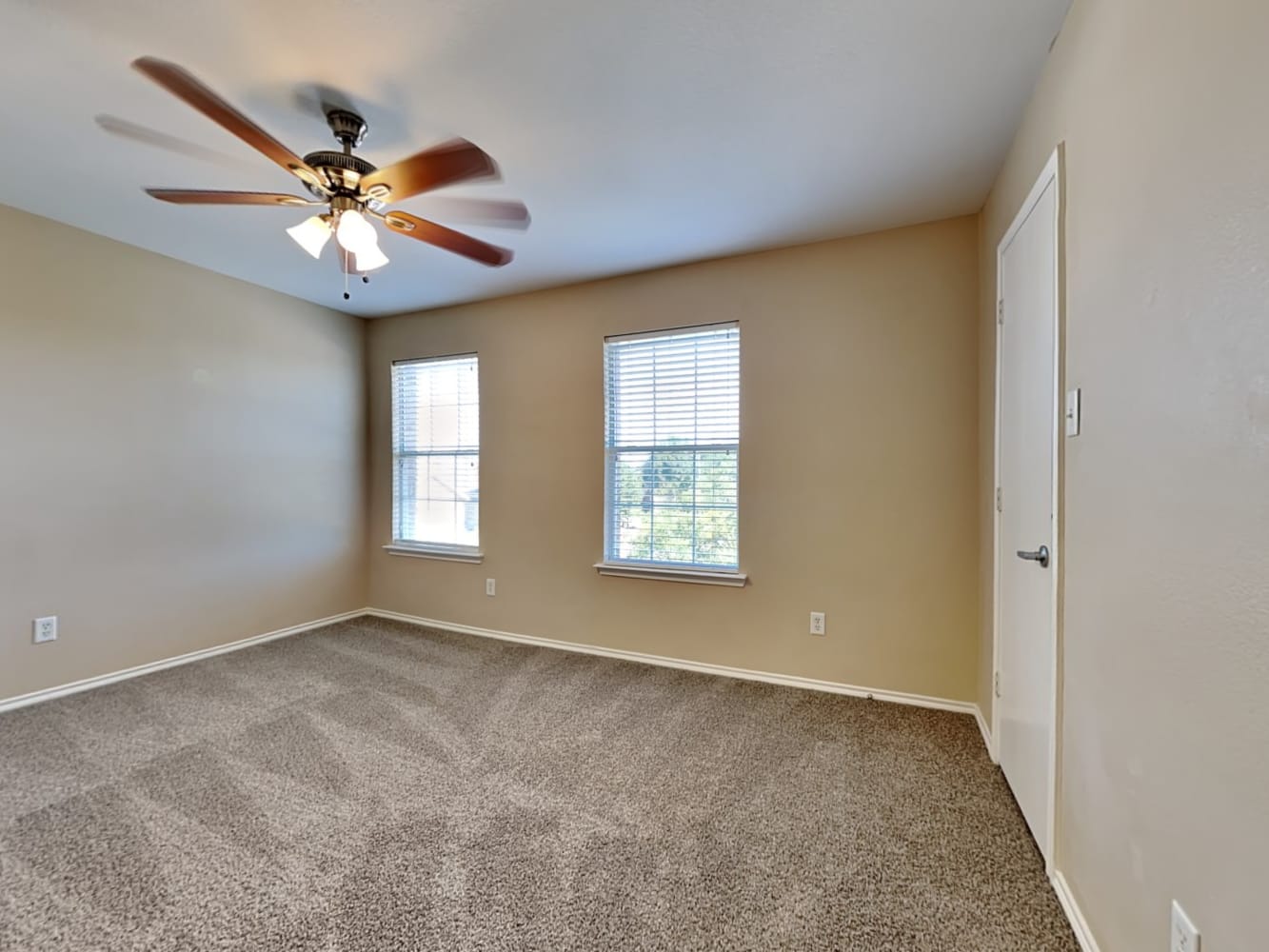 1233 Juniper Ln, Burleson photo 9