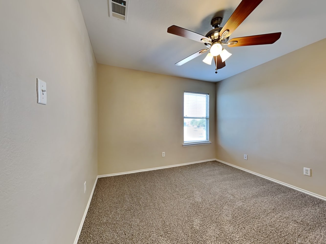1233 Juniper Ln, Burleson photo 10