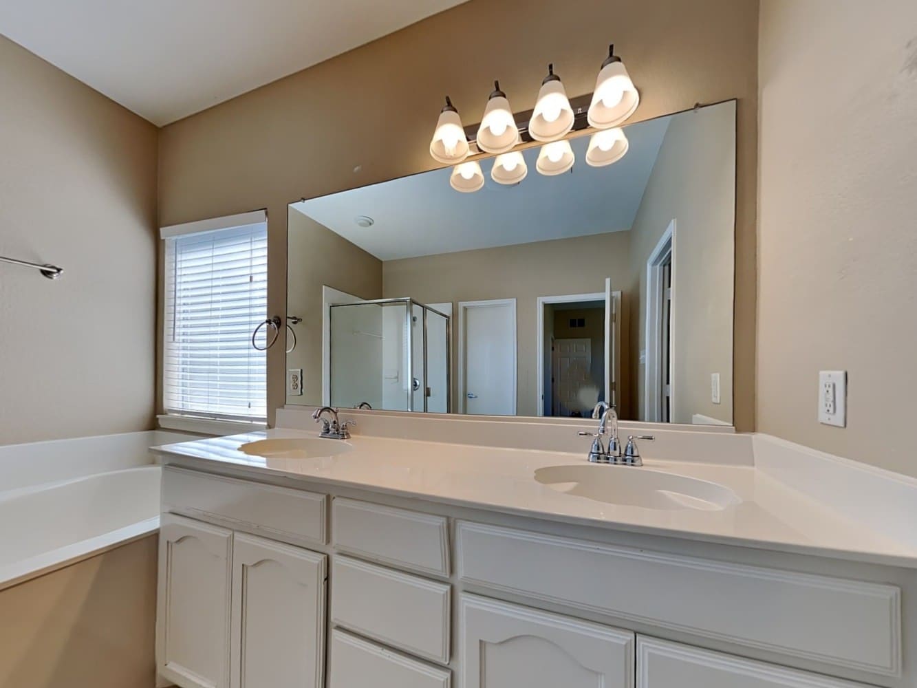 1233 Juniper Ln, Burleson photo 16