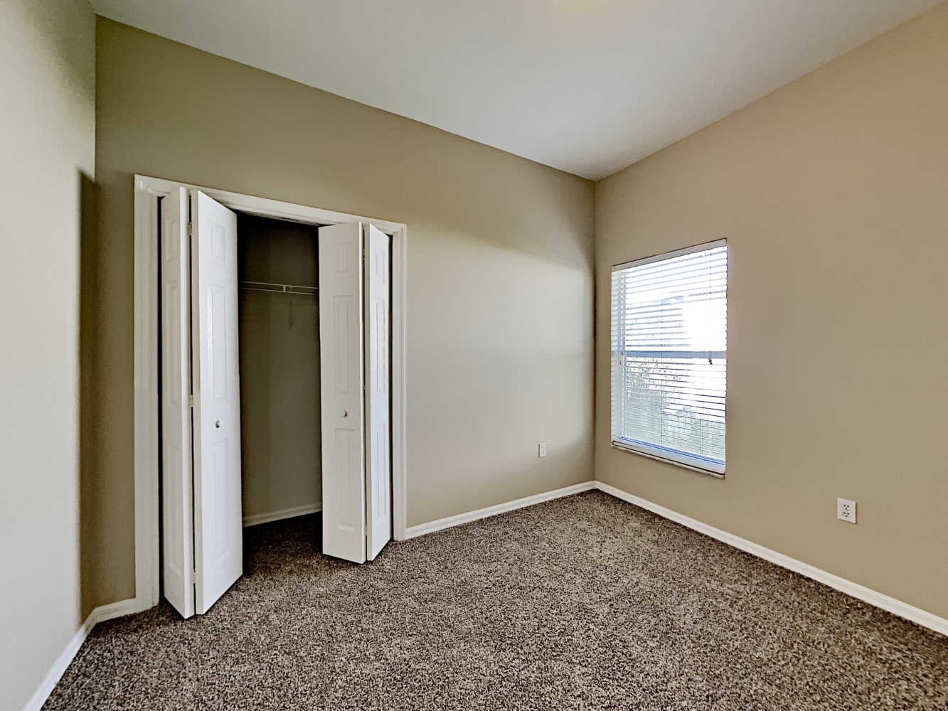 12331 Hollybush Ter, Lakewood Ranch photo 11