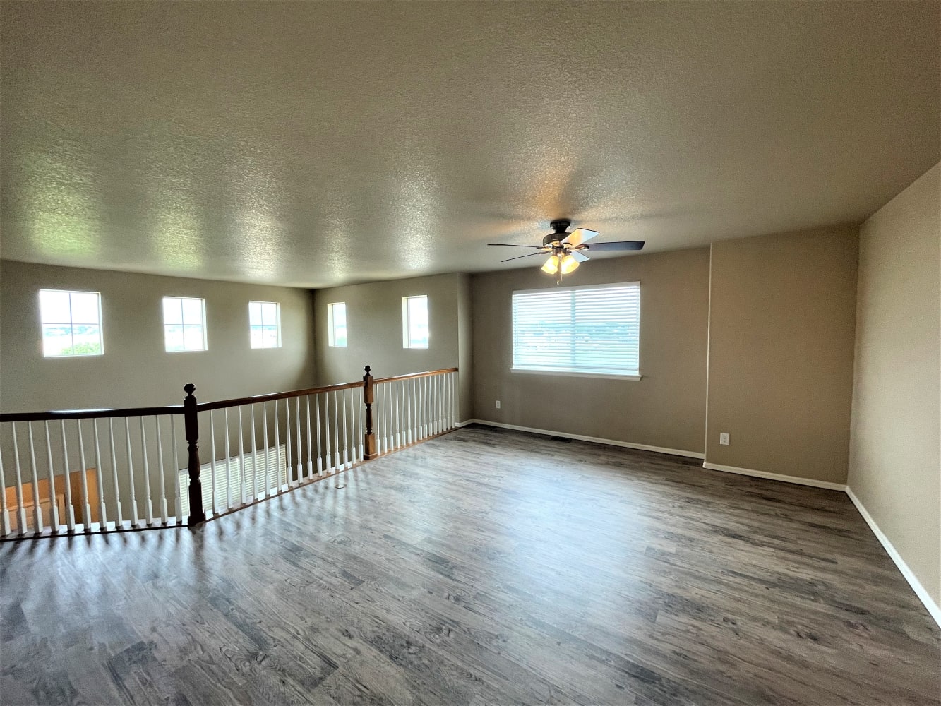 12386 Roslyn Way, Thornton photo 12