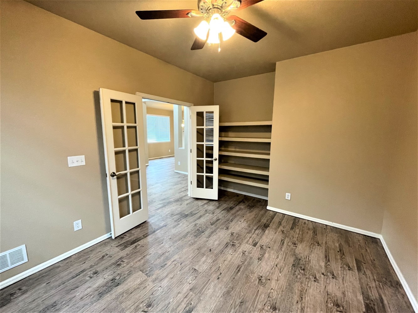 12386 Roslyn Way, Thornton photo 9