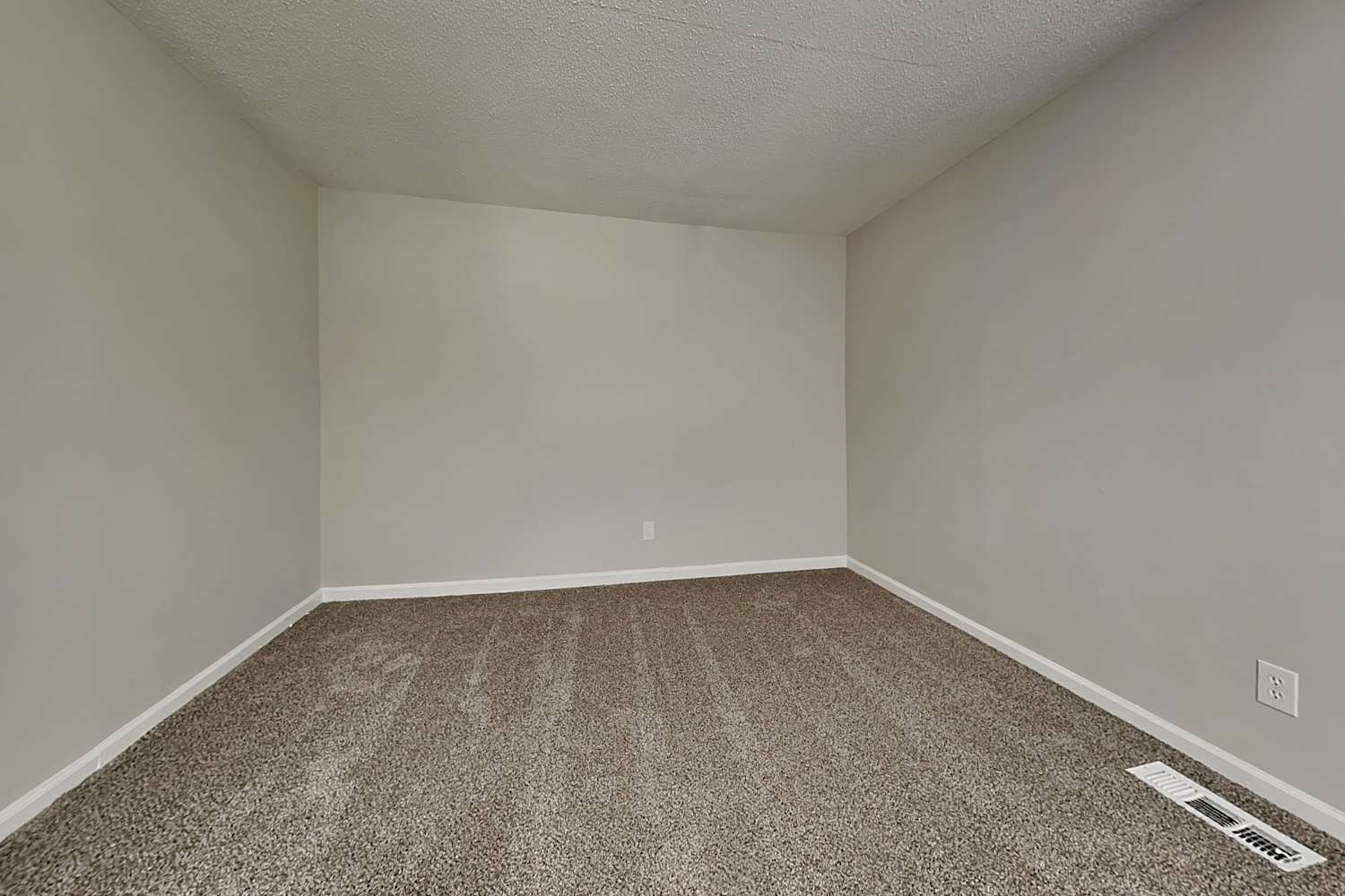 124 Plaza Dr, Harrisburg photo 12