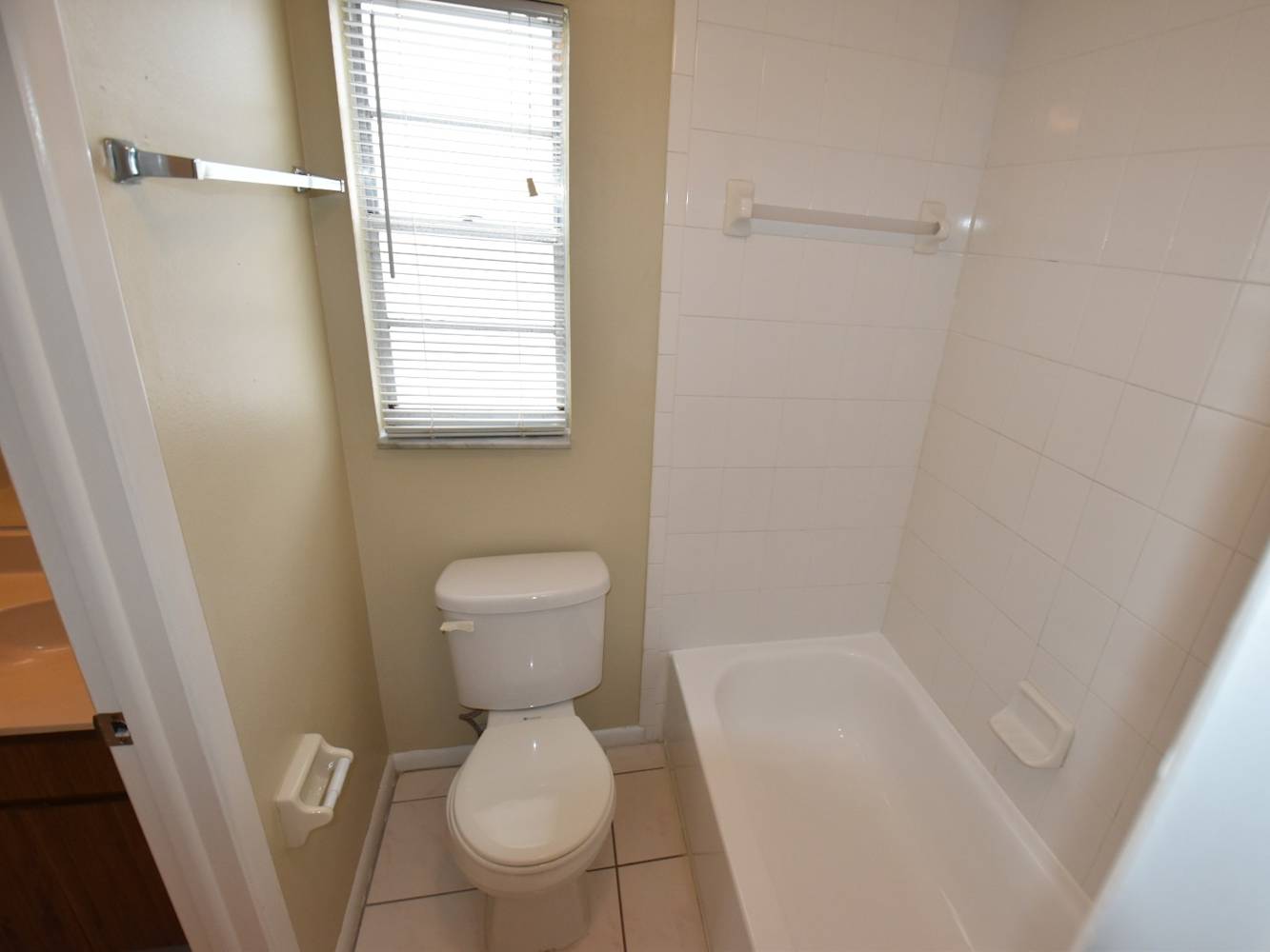 12415 Kiwi Ave, Tampa photo 13
