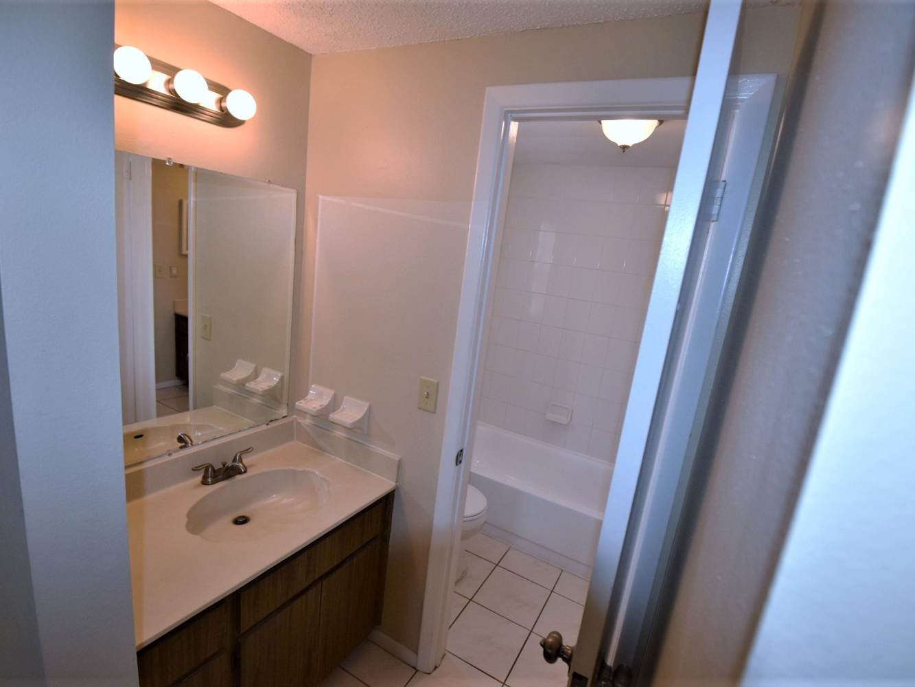 12415 Kiwi Ave, Tampa photo 12