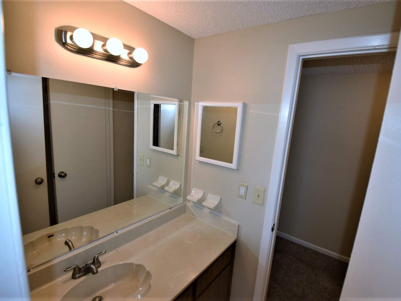 12415 Kiwi Ave, Tampa photo 11