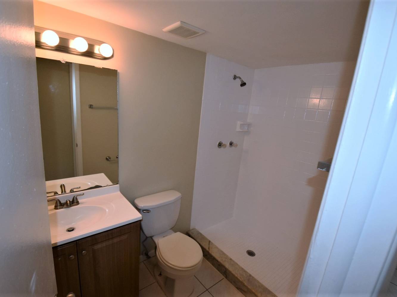 12415 Kiwi Ave, Tampa photo 14