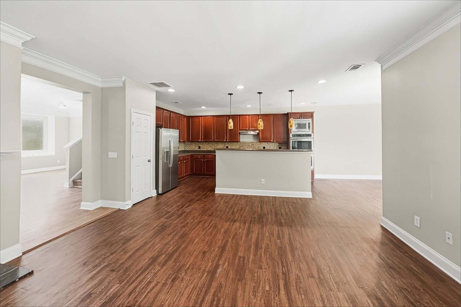 1243 Sparkling Cove Dr, Buford photo 8