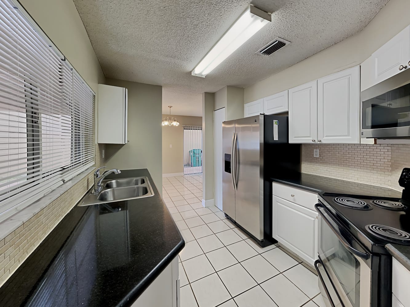 12451 NW 7th St, Miami photo 8