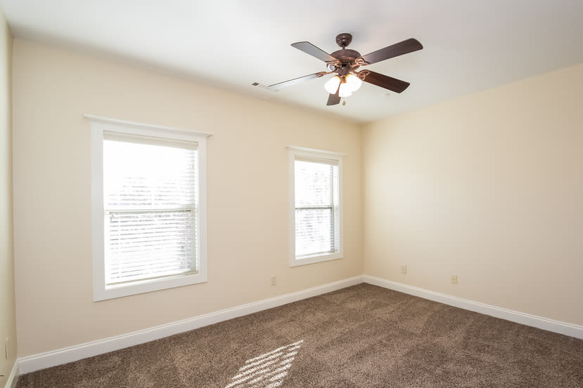125 Concord Ct, Fayetteville photo 12