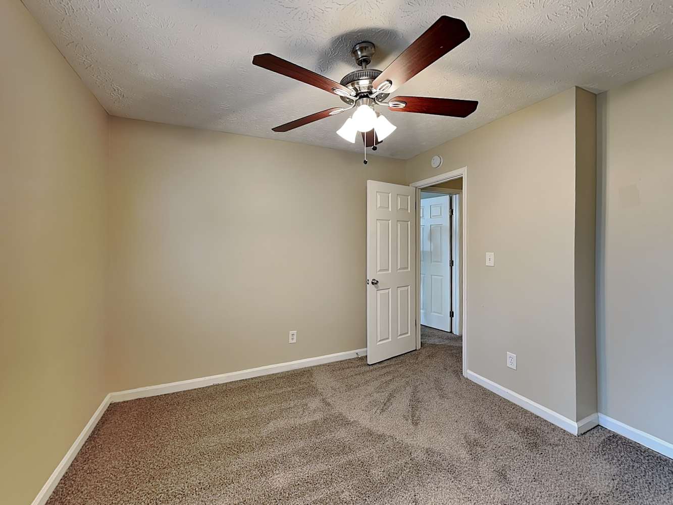 125 Trace Dr, Stockbridge photo 13