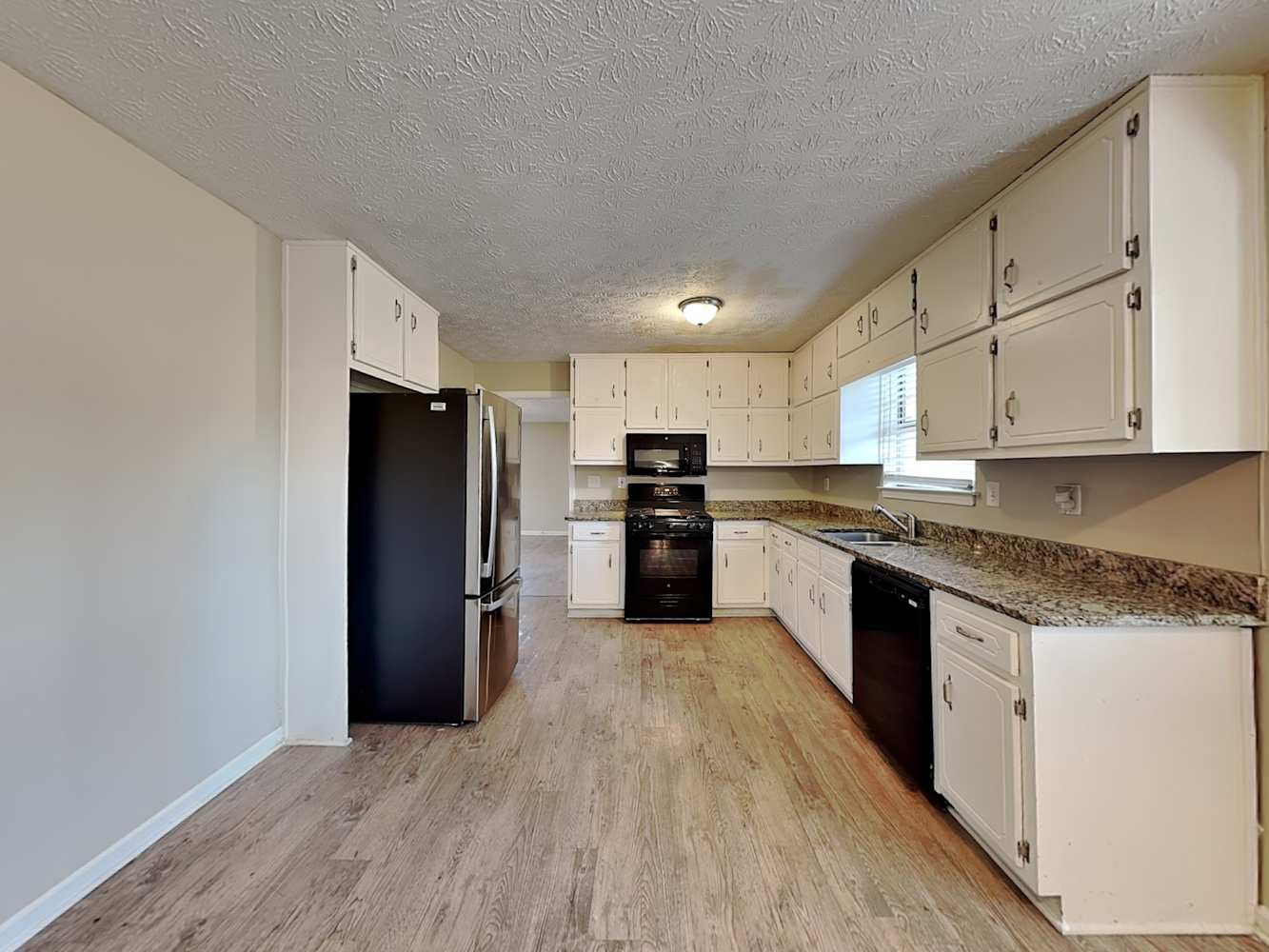 125 Trace Dr, Stockbridge photo 7