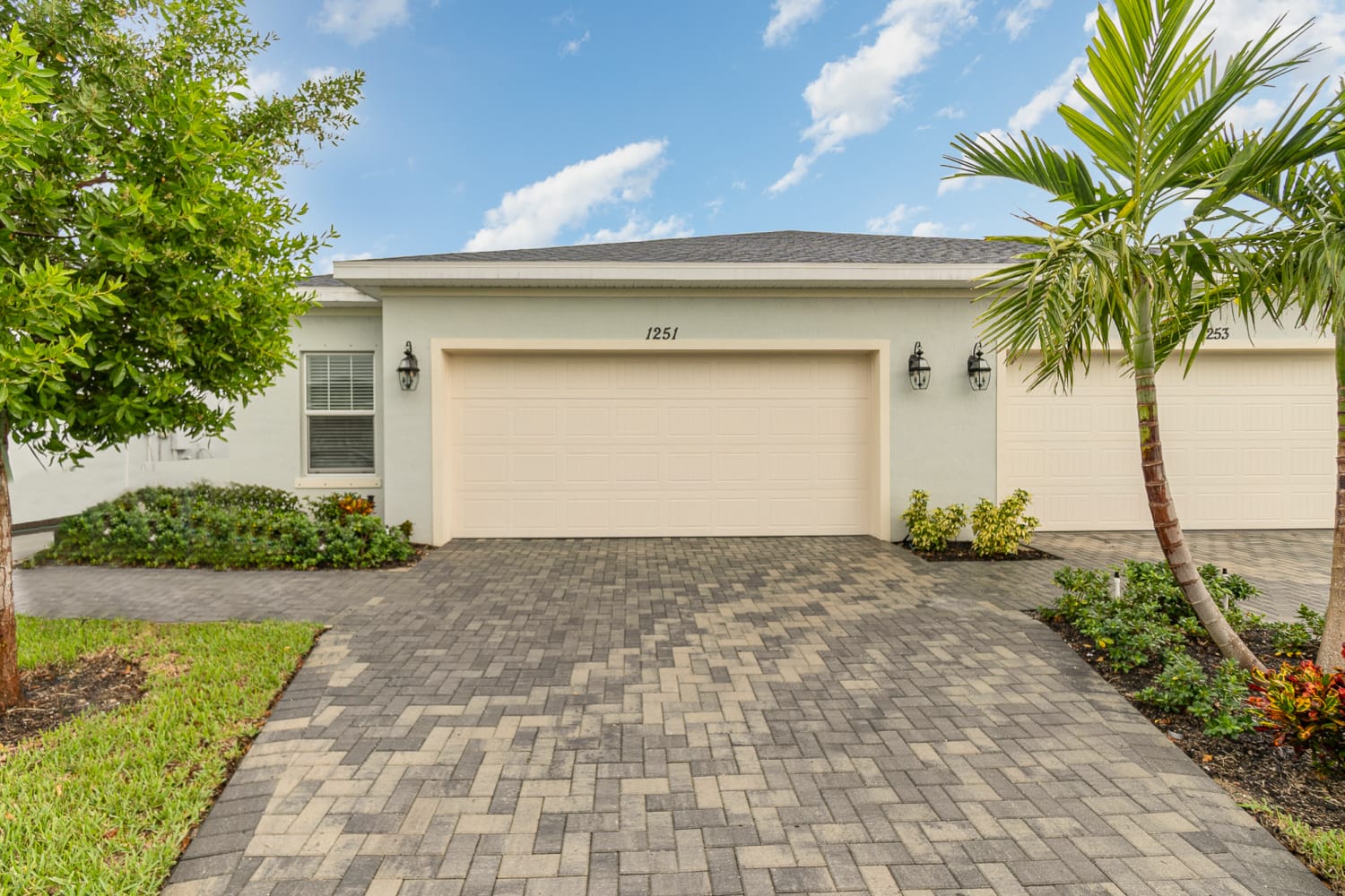 Front of 1251 Preston Estates Cir, Vero Beach, FL