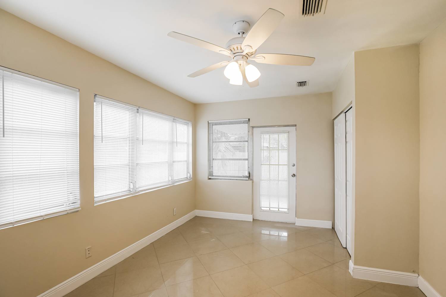 1251 SW 9th Ave, Deerfield Beach photo 8