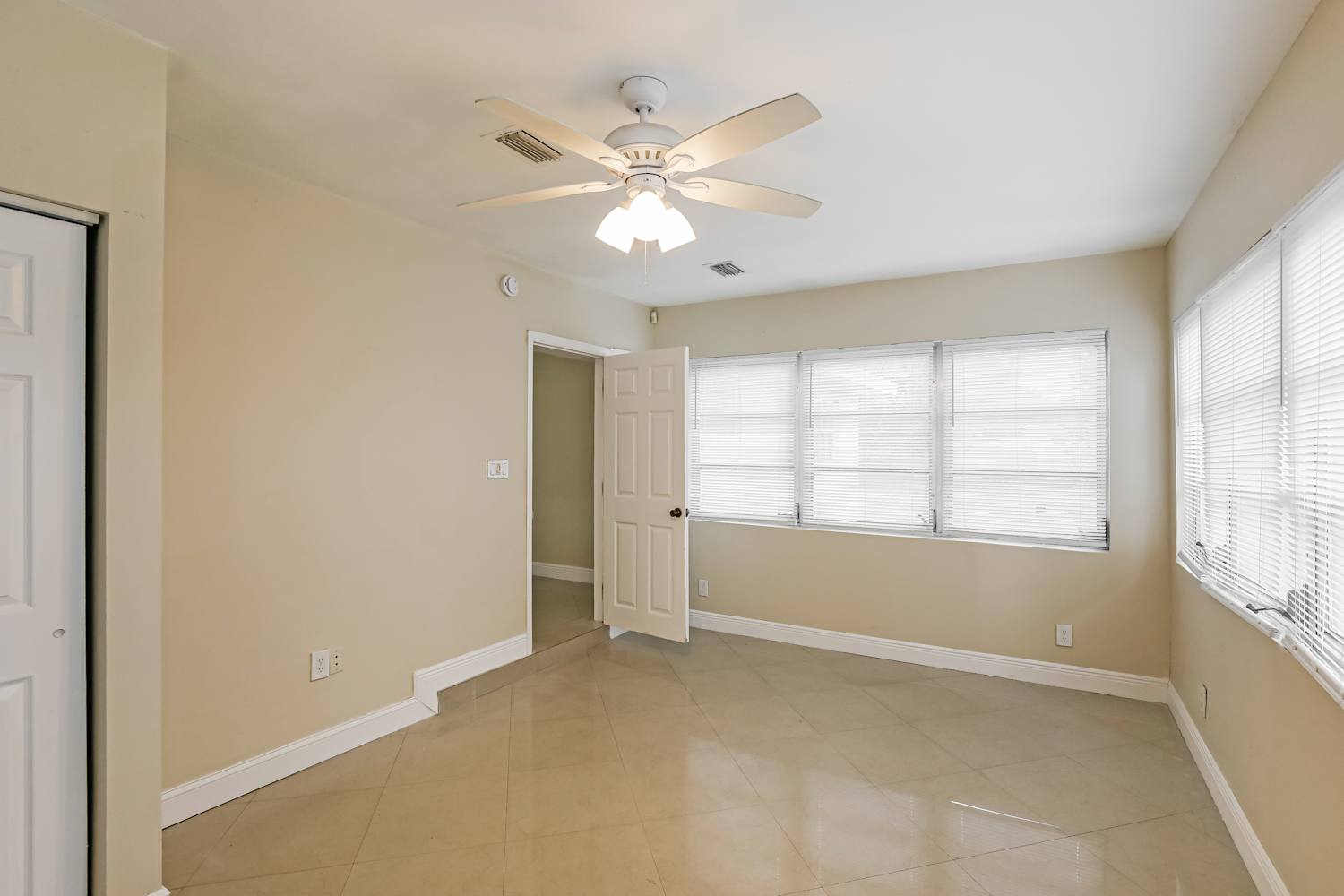 1251 SW 9th Ave, Deerfield Beach photo 9