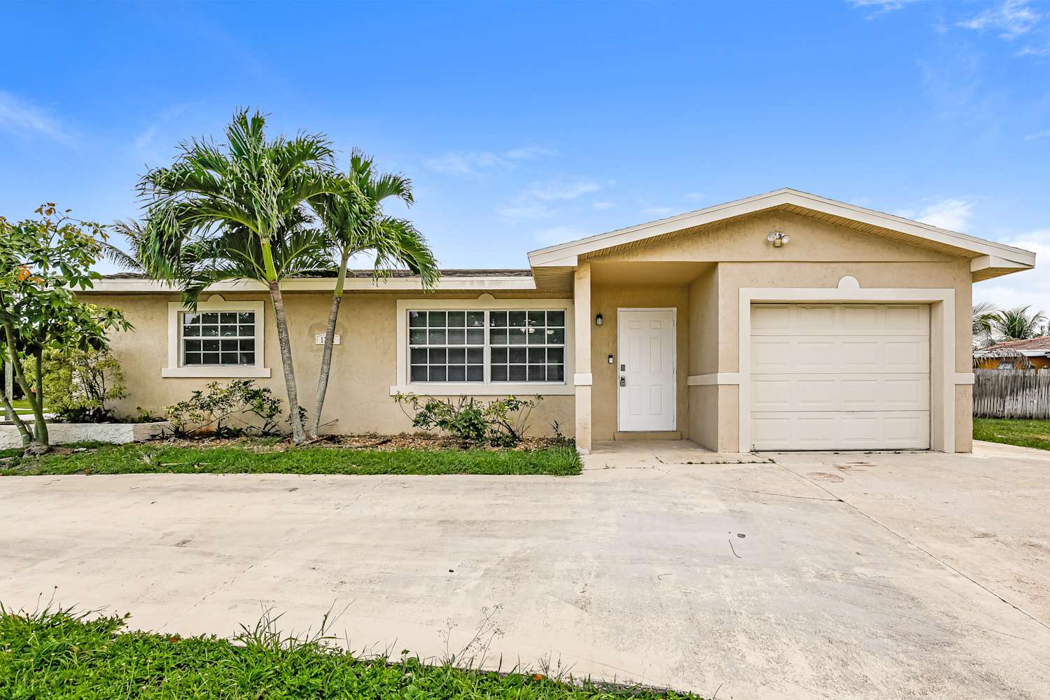 1251 SW 9th Ave, Deerfield Beach photo 1