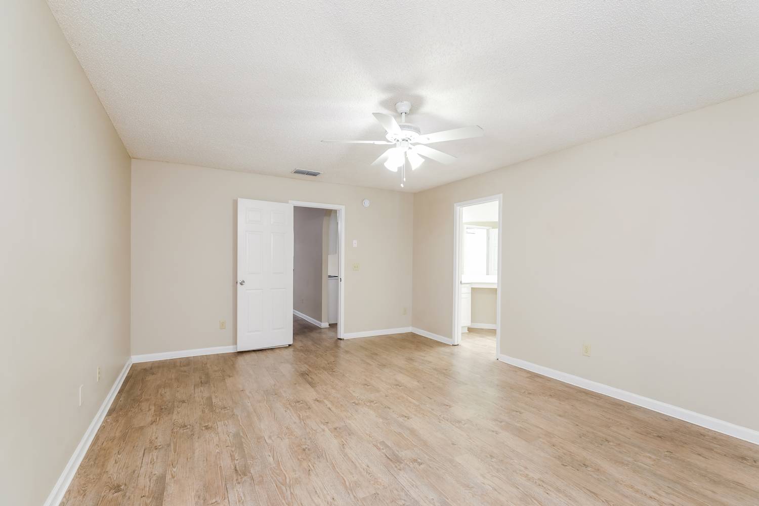 12520 Larkstone Ct, Jacksonville photo 10