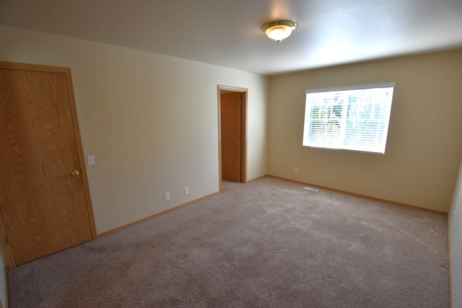 126 Forest Ct, Everett photo 10