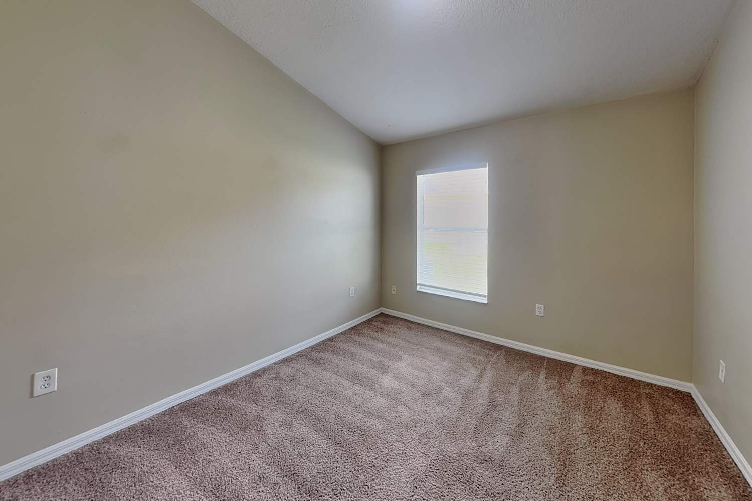 1260 Creekview Ct, Saint Cloud photo 10