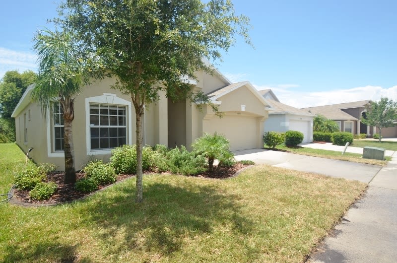 12608 Kings Lake Dr, Gibsonton photo 1