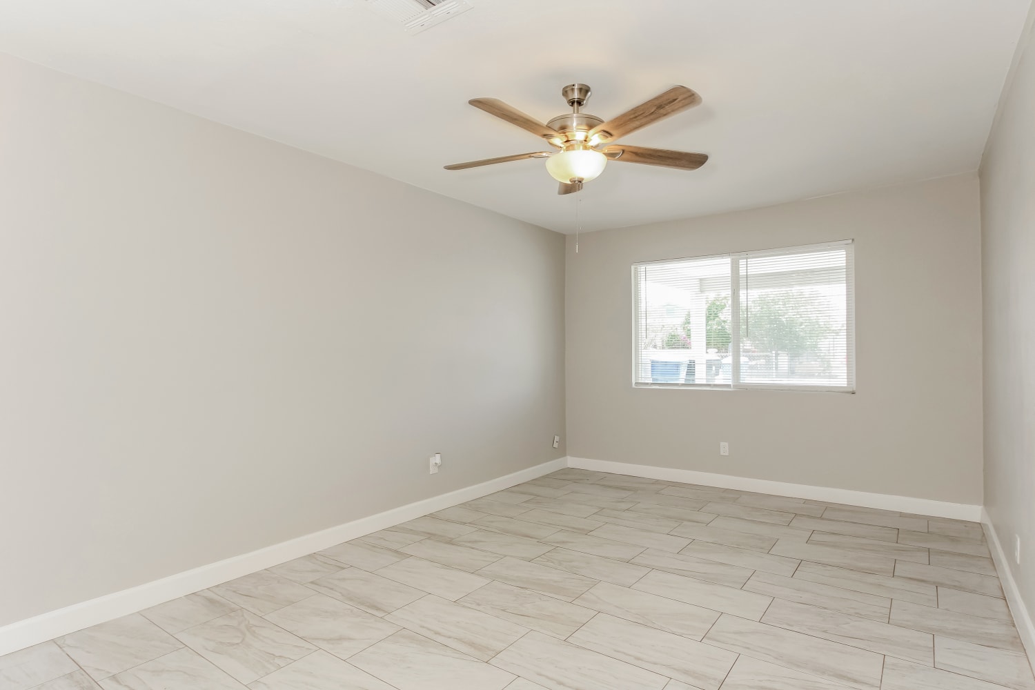 12614 W Del Rio Ln, Avondale photo 6