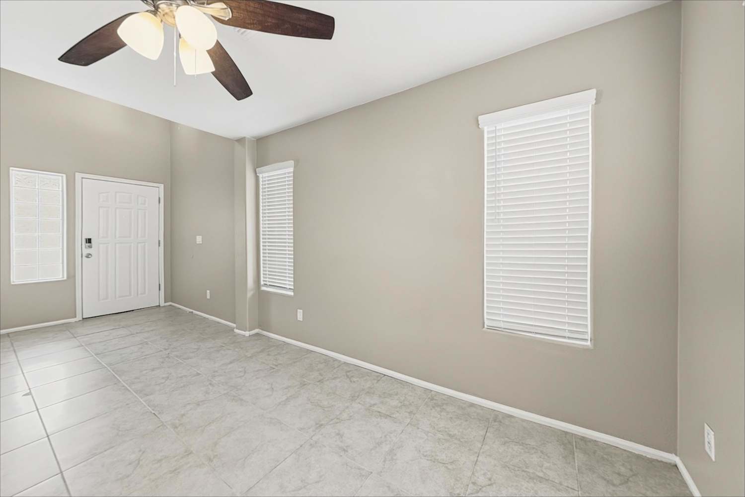 12614 W Medlock Dr, Litchfield Park photo 6