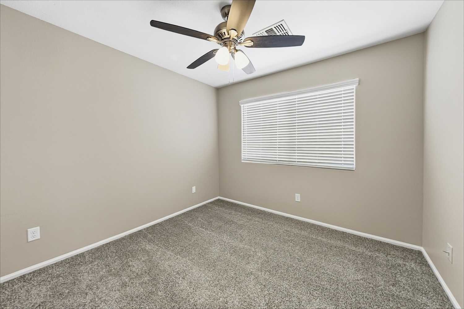 12614 W Medlock Dr, Litchfield Park photo 15