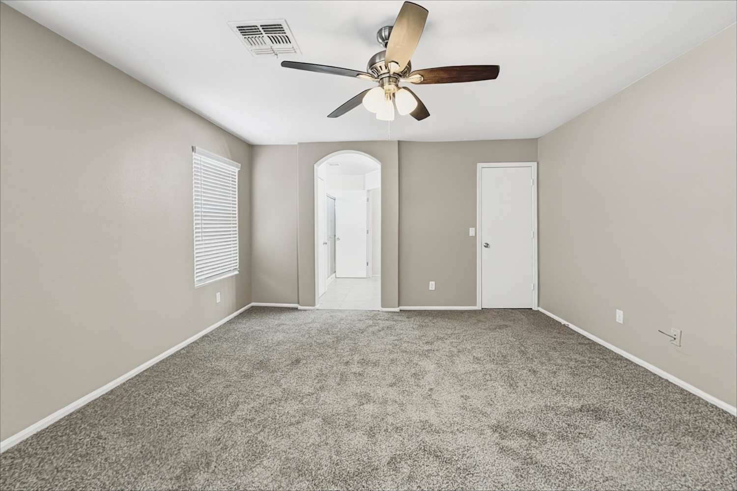 12614 W Medlock Dr, Litchfield Park photo 9