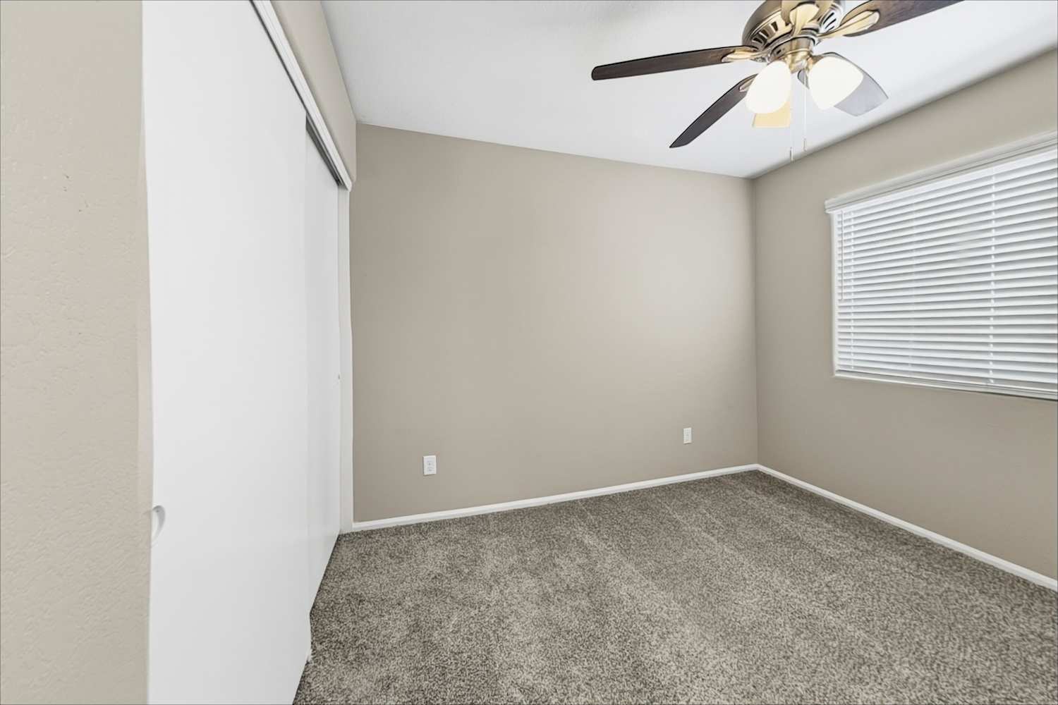 12614 W Medlock Dr, Litchfield Park photo 16