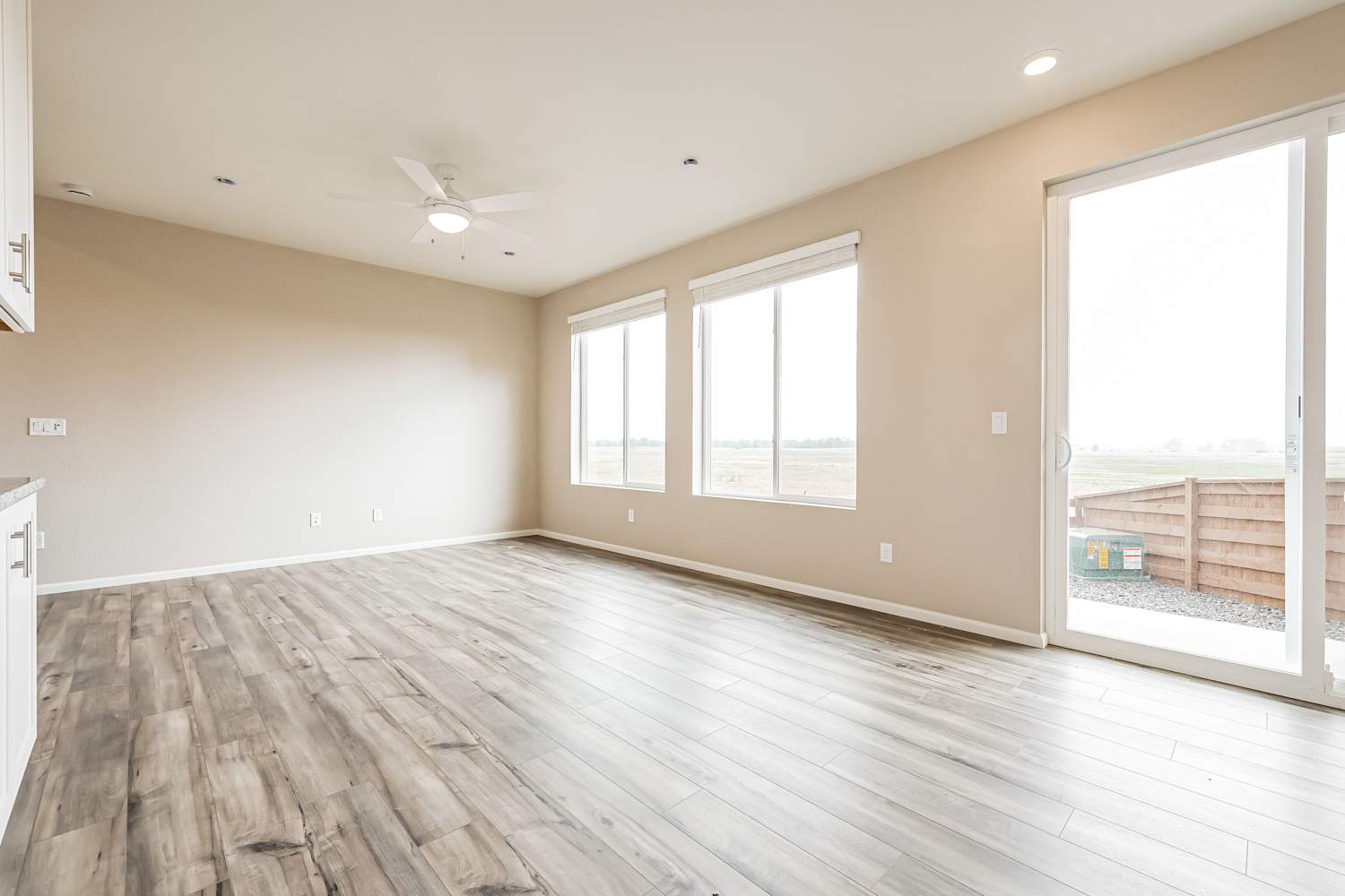 12630 E 100th Ave, Commerce City photo 6