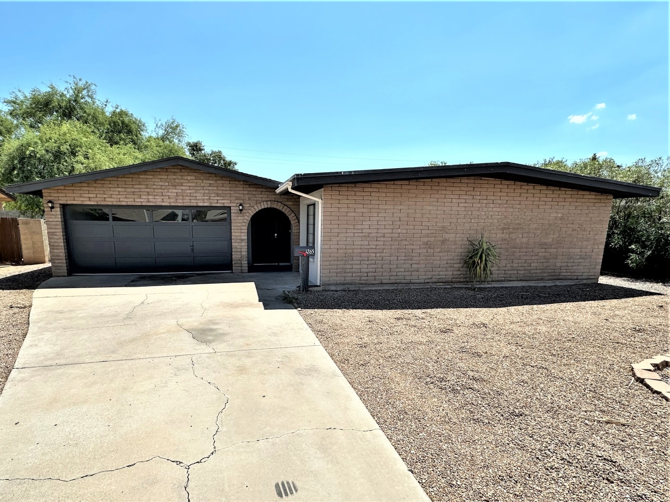 Front of 1265 E Del Rio Dr, Tempe, AZ