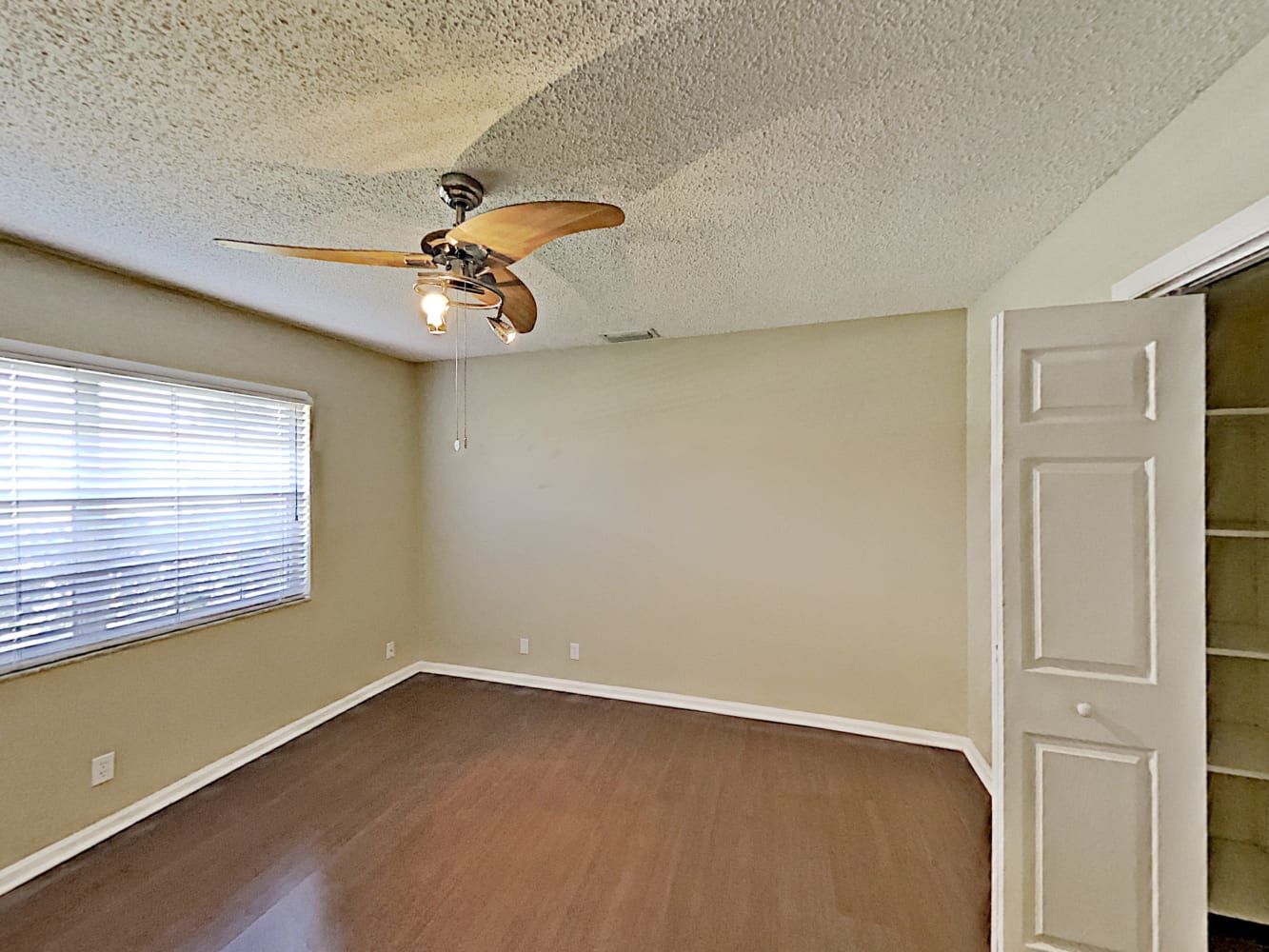 12725 Newton Pl, Wellington photo 9