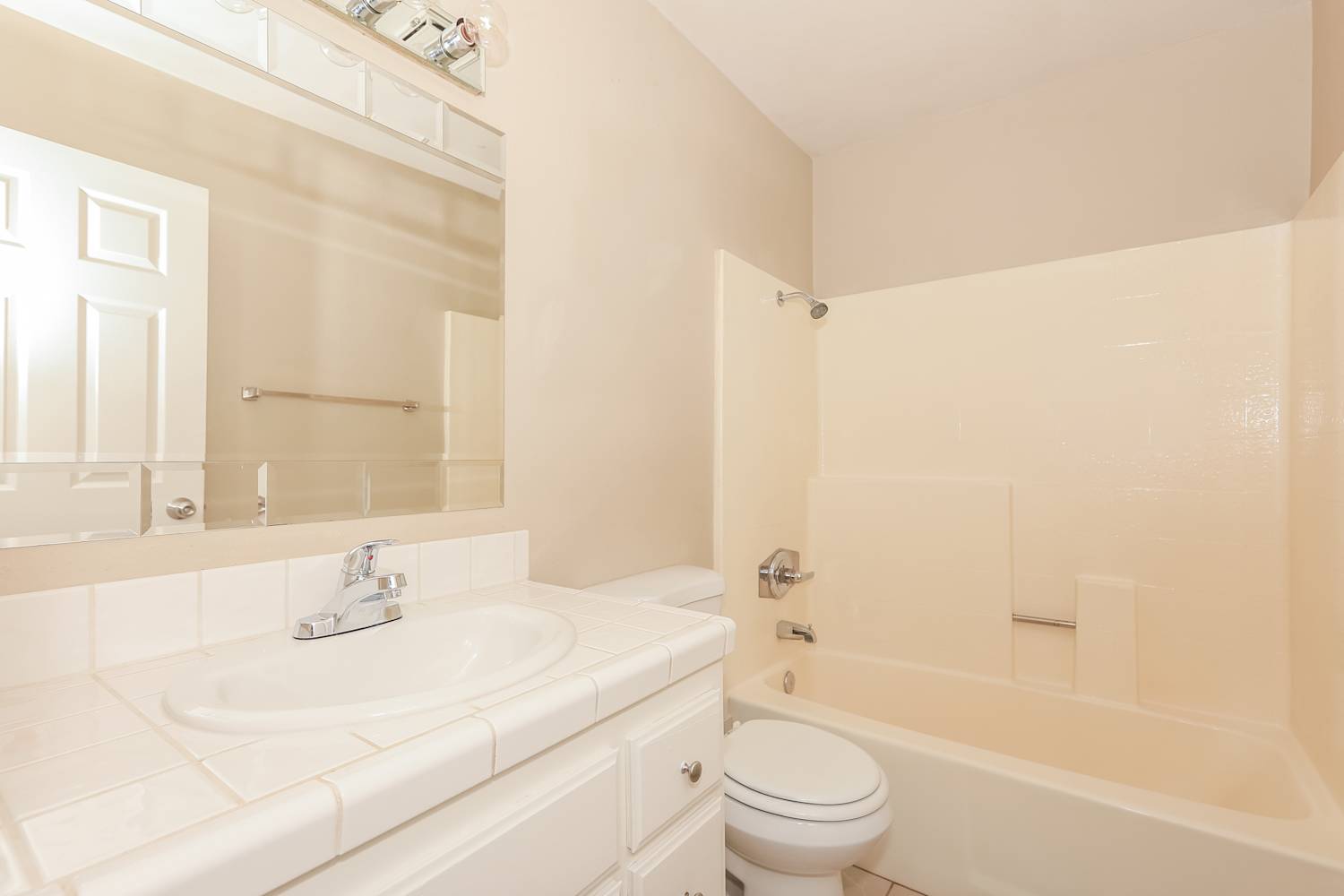 12771 Tehama Cir, Riverside photo 15