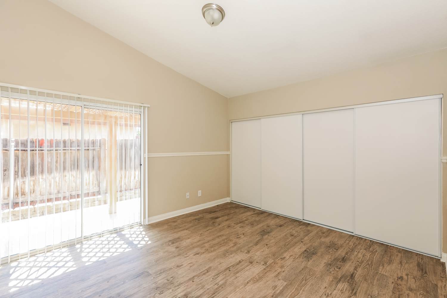 12771 Tehama Cir, Riverside photo 9