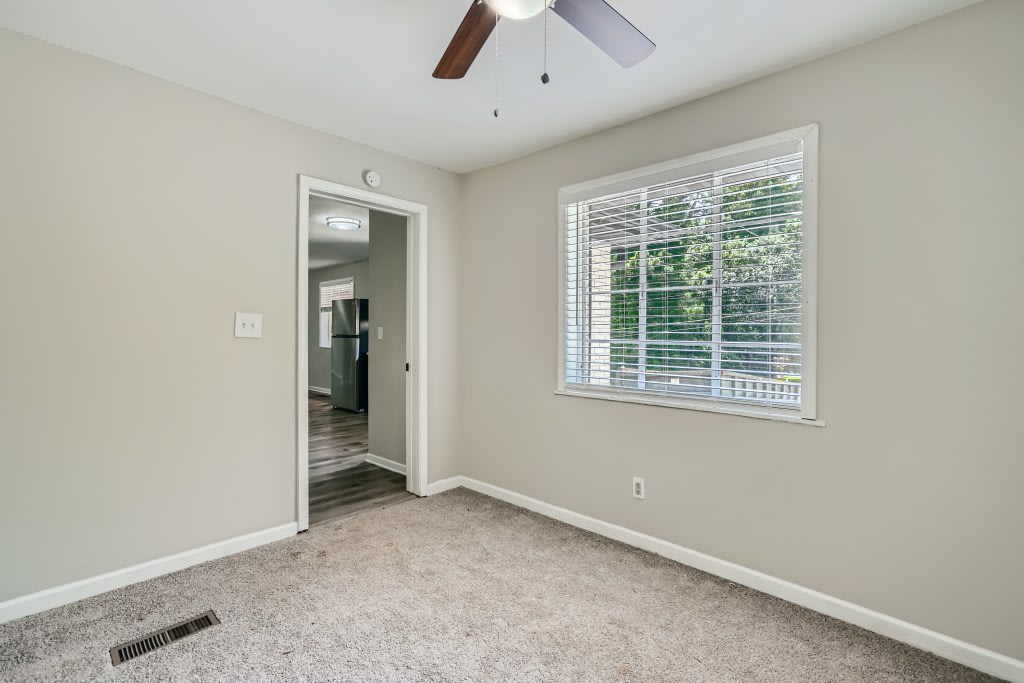 1278 Richard Rd, Decatur photo 6