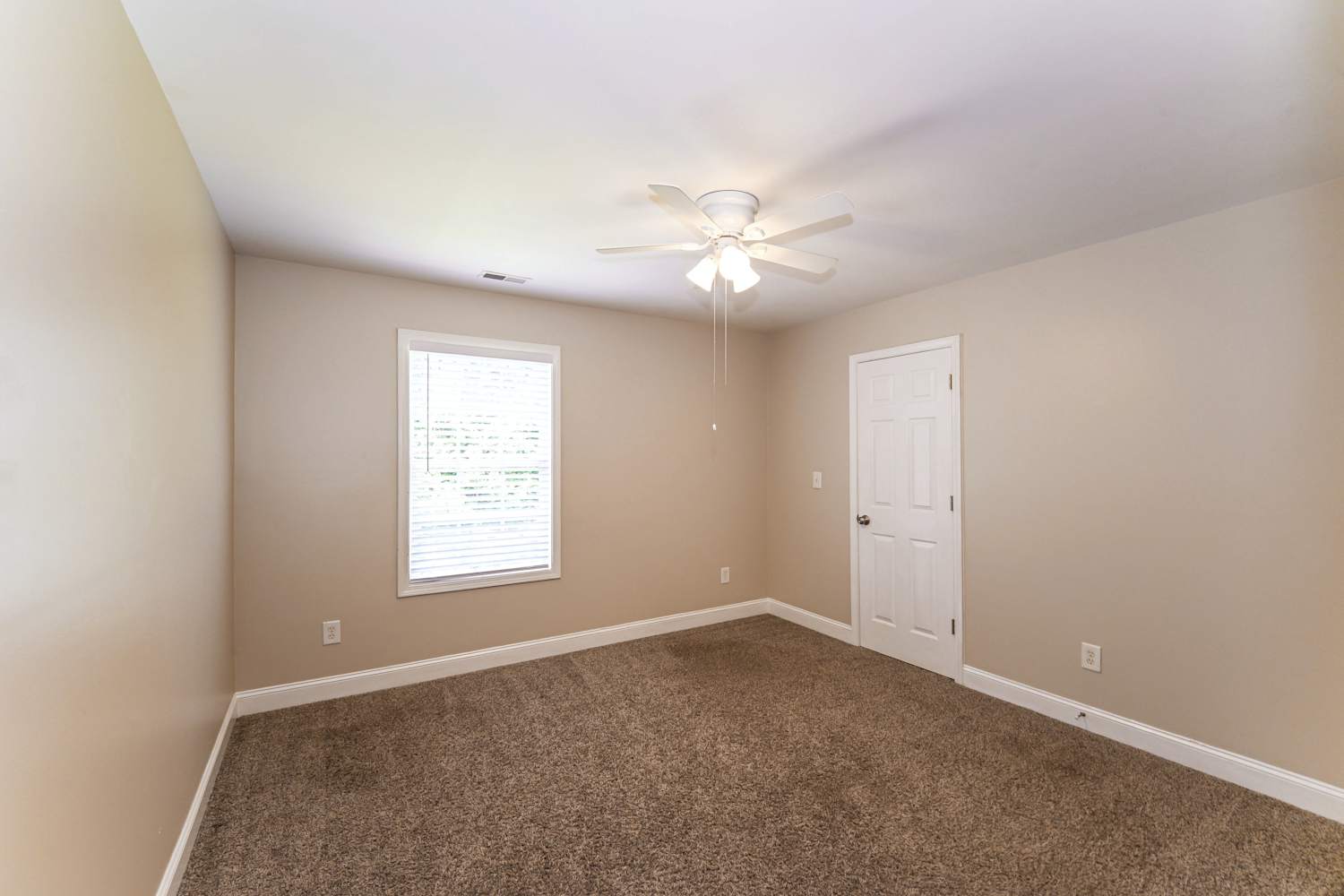 128 Cloister Ln, Mooresville photo 12