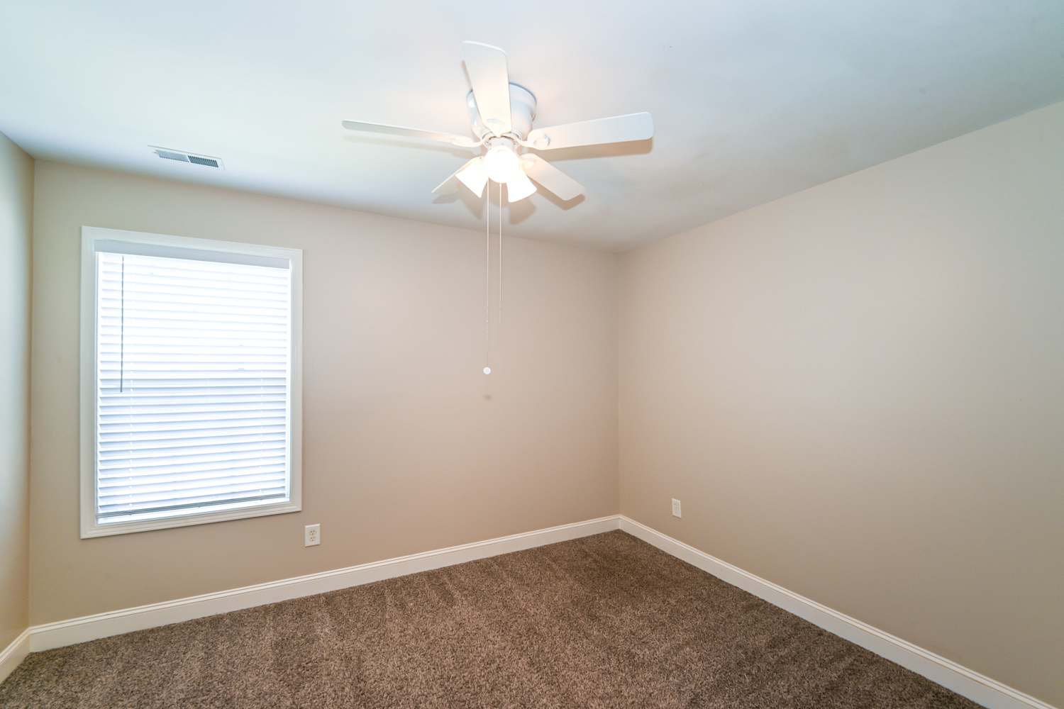 128 Cloister Ln, Mooresville photo 9