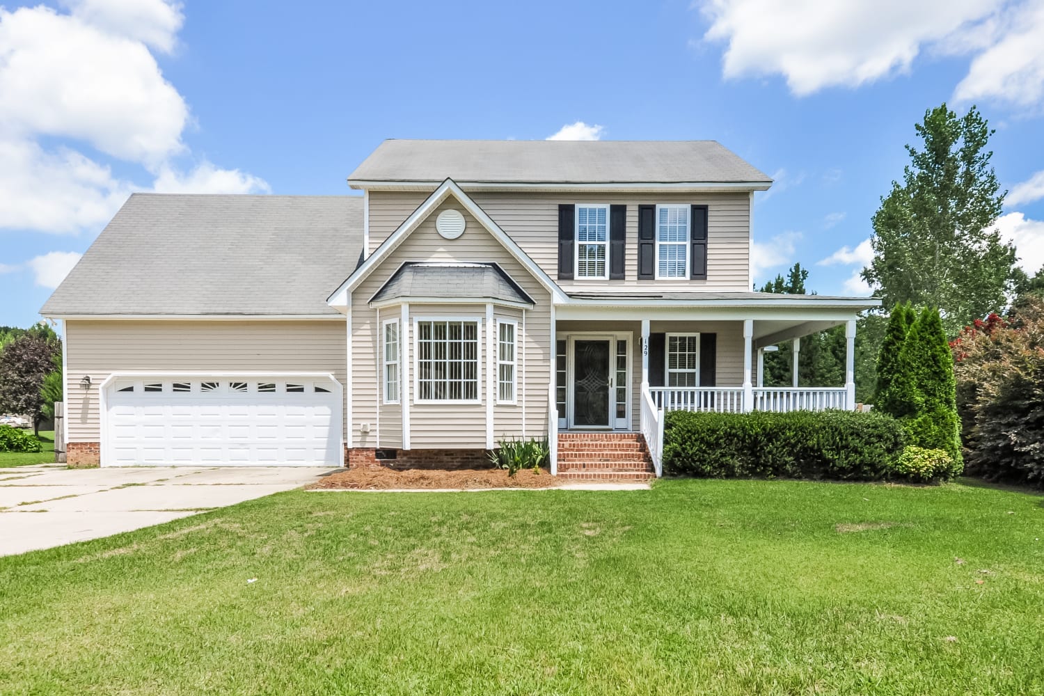 129 Rustic Ln, Smithfield photo 1