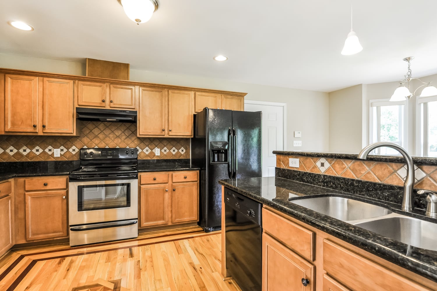 129 Rustic Ln, Smithfield photo 8