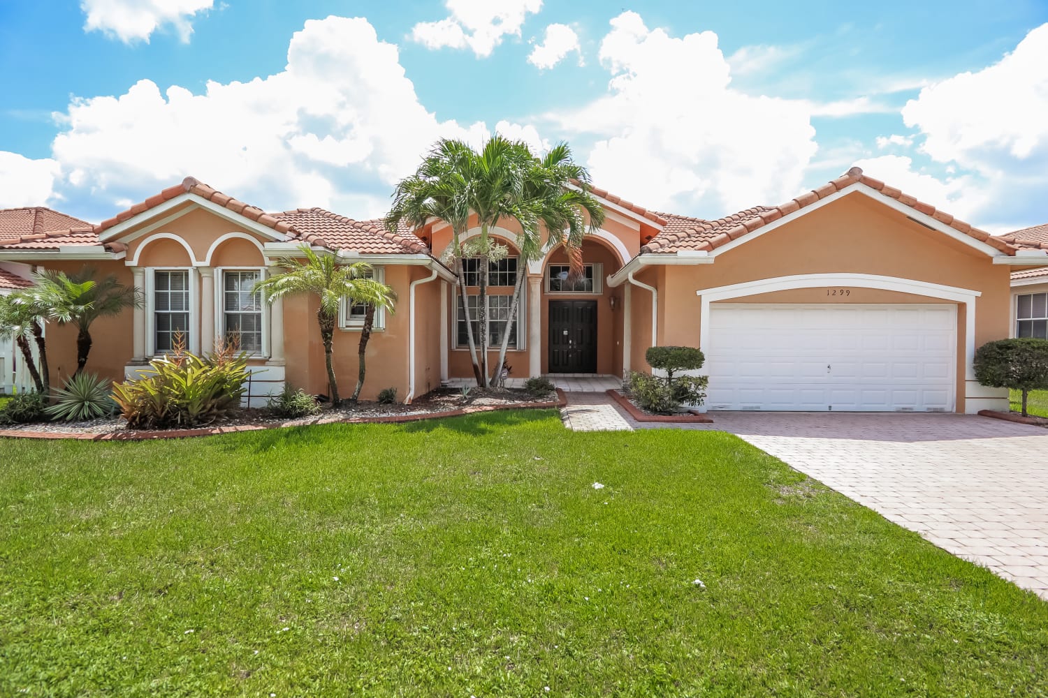 Front of 1299 NW 166th Ave, Pembroke Pines, FL
