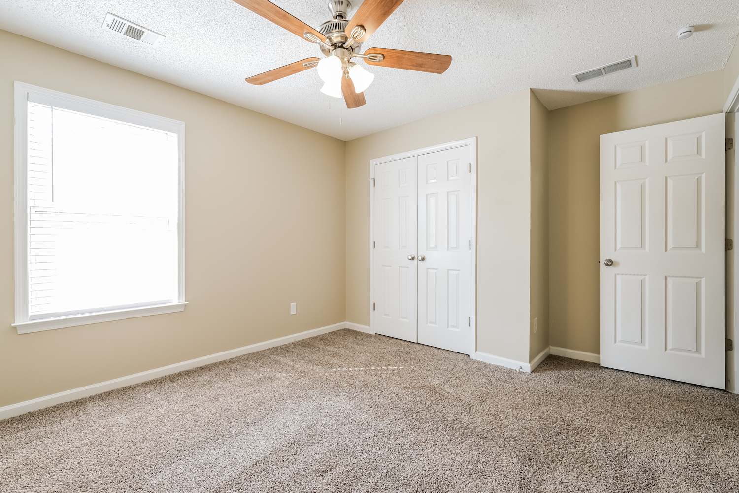 130 Lyndhurst Ct, Roswell photo 13