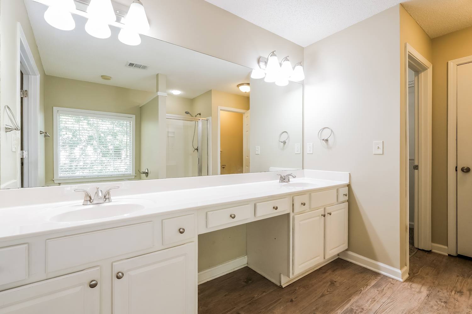 130 Lyndhurst Ct, Roswell photo 14