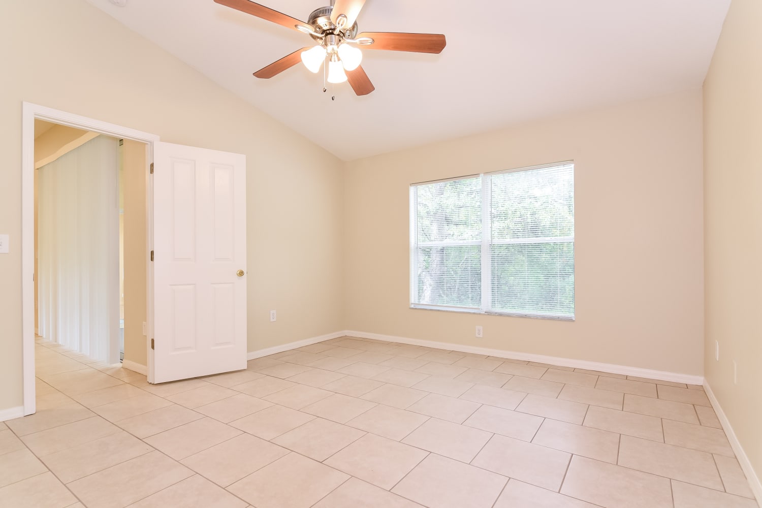 13037 Old Florida Cir, Hudson photo 12