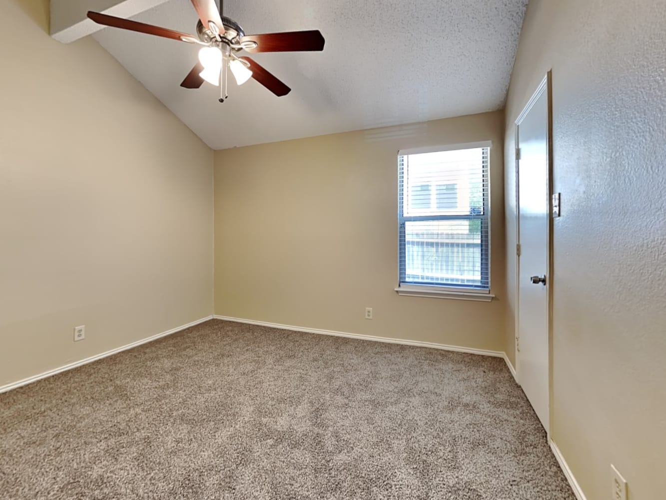1304 Brookmeadow Ct, Arlington photo 12
