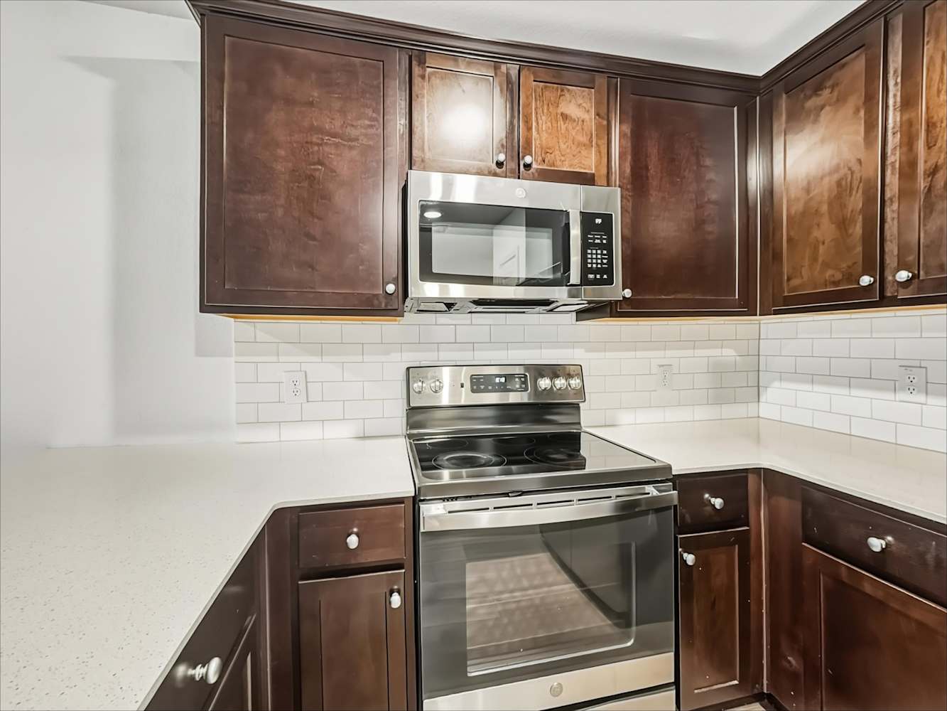1304 Haymarket Rd, Dallas photo 9